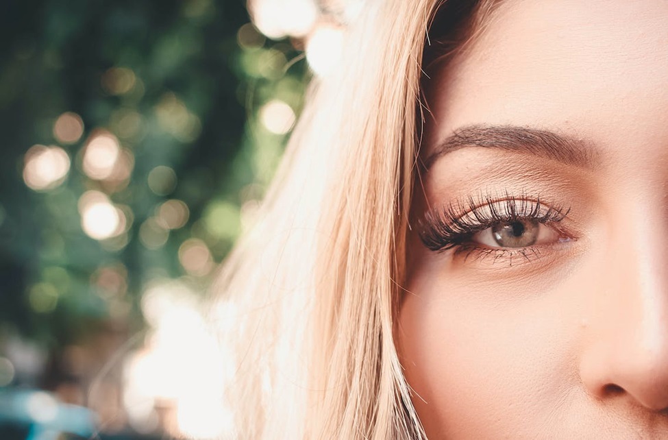 How to Enhance Your Look with Eyelash Extensions in Vancouver