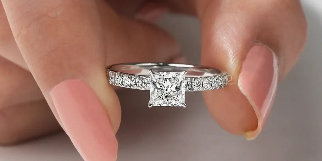 Do You Need to Discuss GIA Diamond Engagement Ring Preferences with Family?