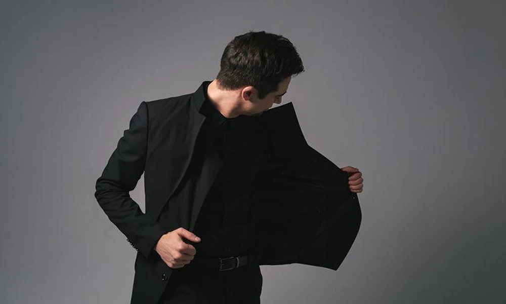 A Look at the Emporio Armani Shopping Experience for First-Time Buyers